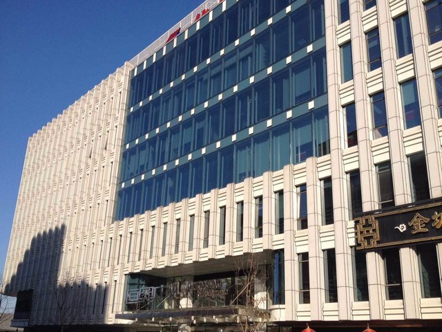 北京塑料桶压盖机生产厂家